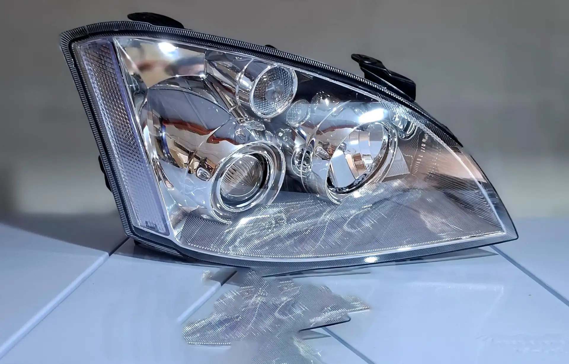 Headlamp-mvm530-unique-yadak.ir-p4 چراغ جلو راست ام وی ام 530